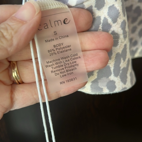 Johnny was calme endurance reversible sports bra - Picture 7 of 11